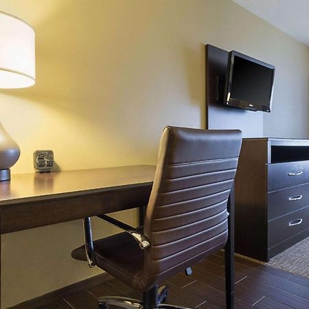 Comfort Suites & Conference Center Worthington מראה חיצוני תמונה