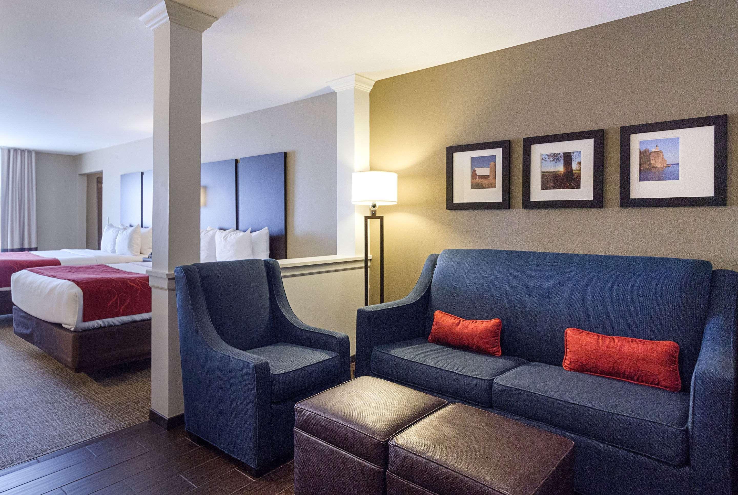 Comfort Suites & Conference Center Worthington מראה חיצוני תמונה