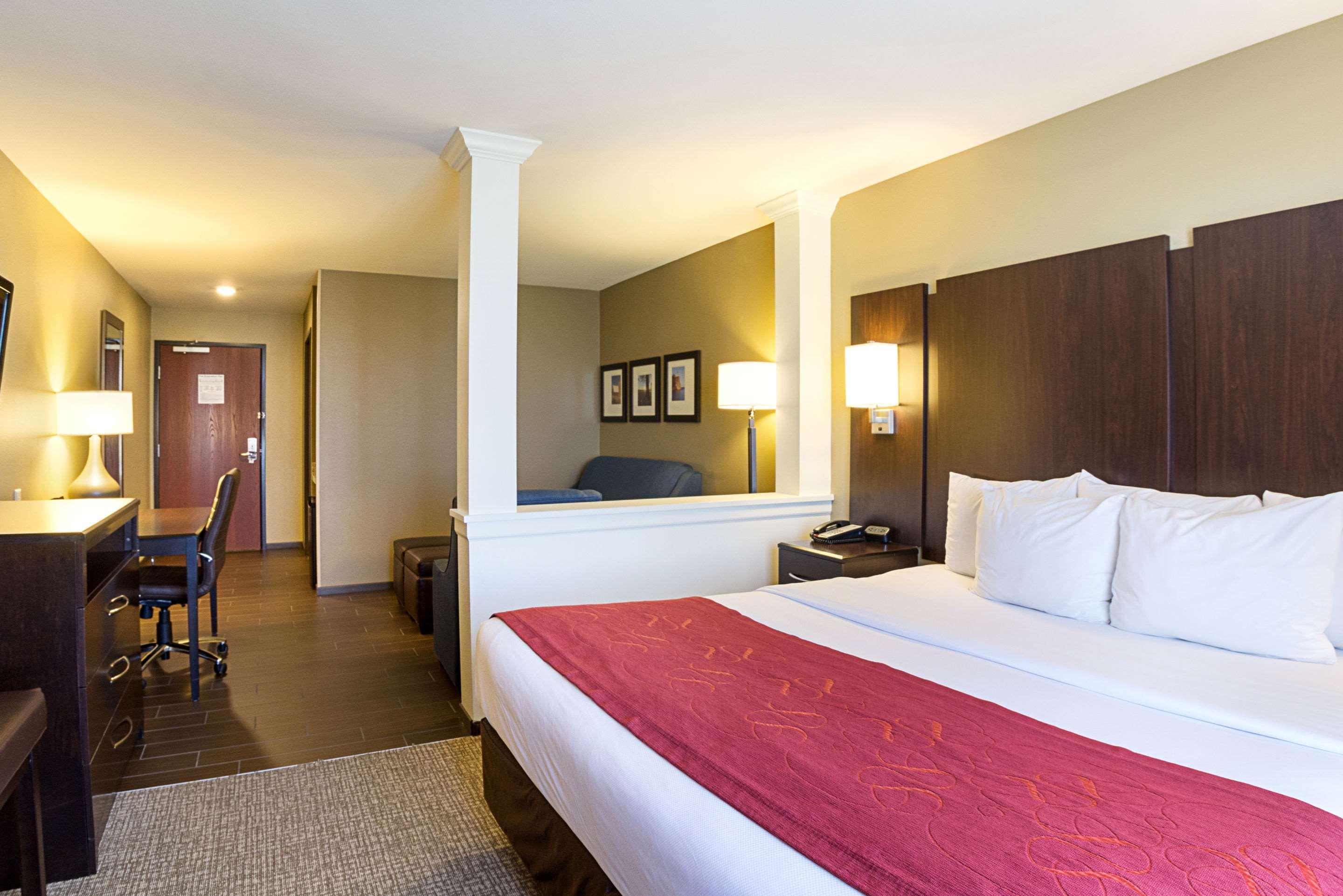 Comfort Suites & Conference Center Worthington מראה חיצוני תמונה