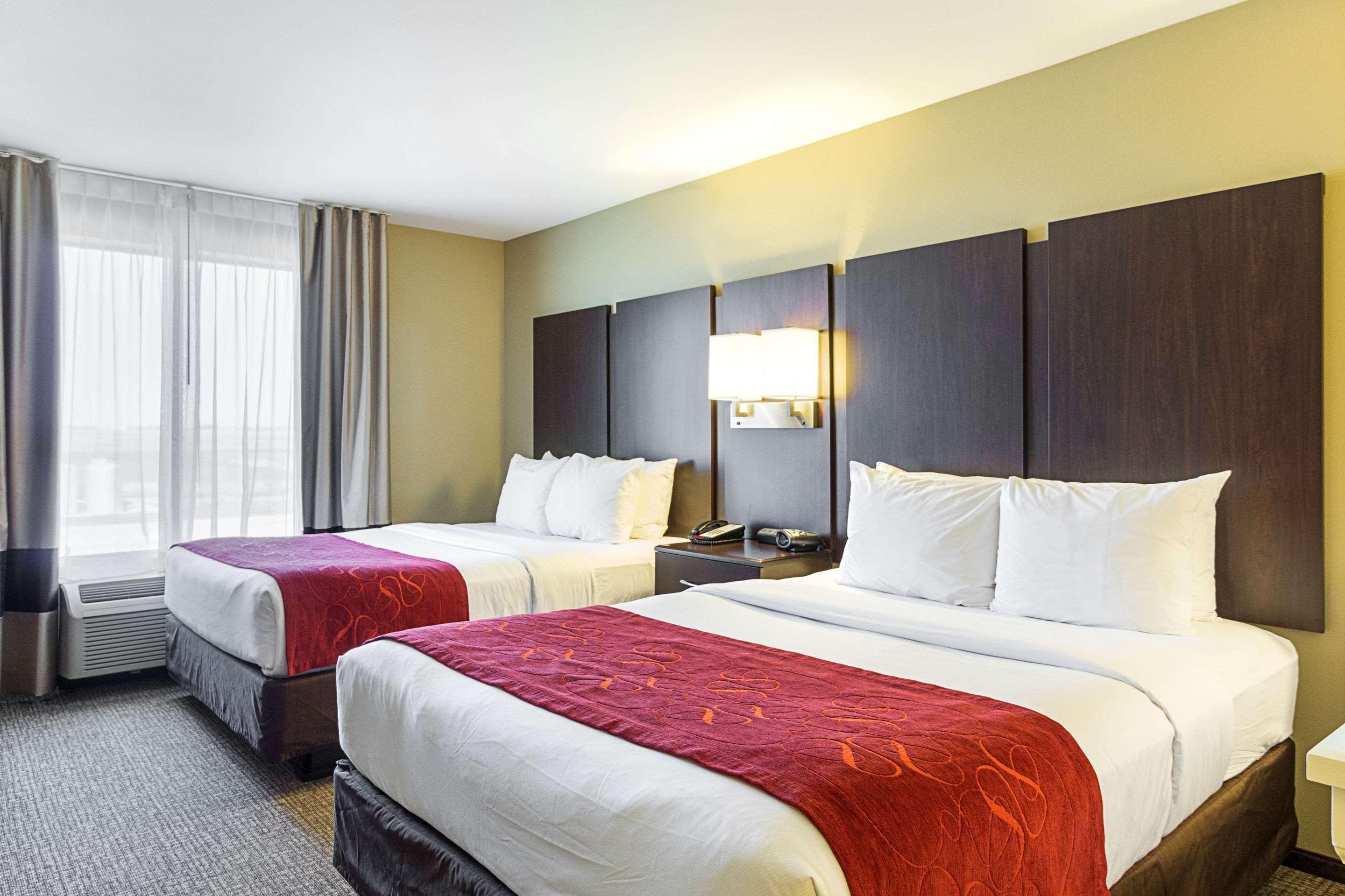 Comfort Suites & Conference Center Worthington מראה חיצוני תמונה