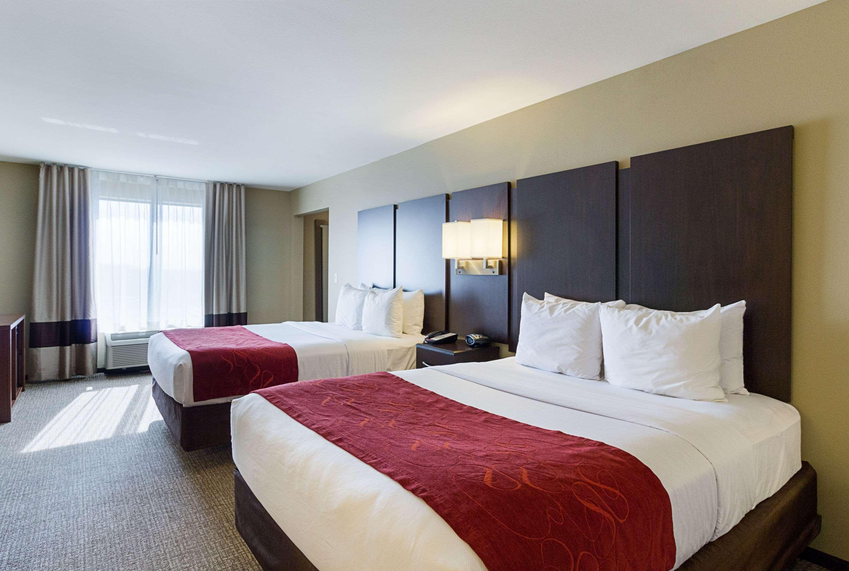 Comfort Suites & Conference Center Worthington מראה חיצוני תמונה