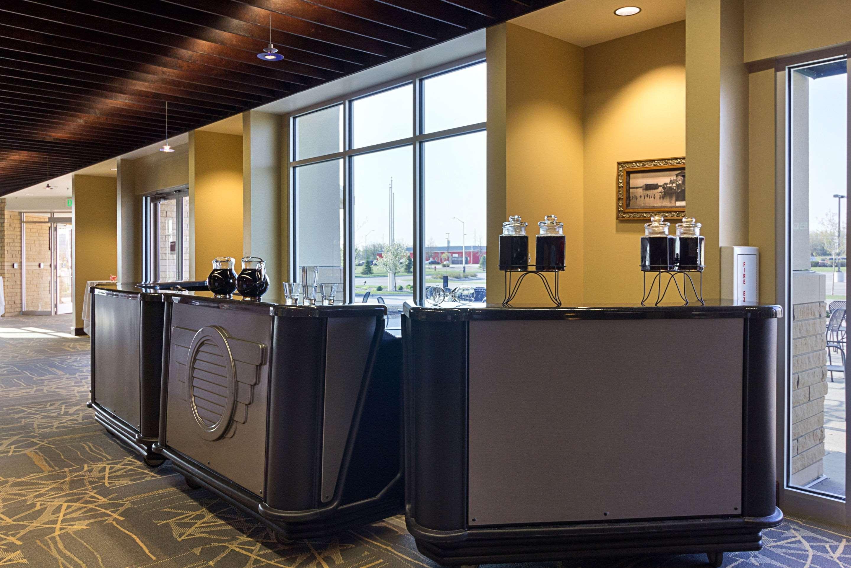 Comfort Suites & Conference Center Worthington מראה חיצוני תמונה