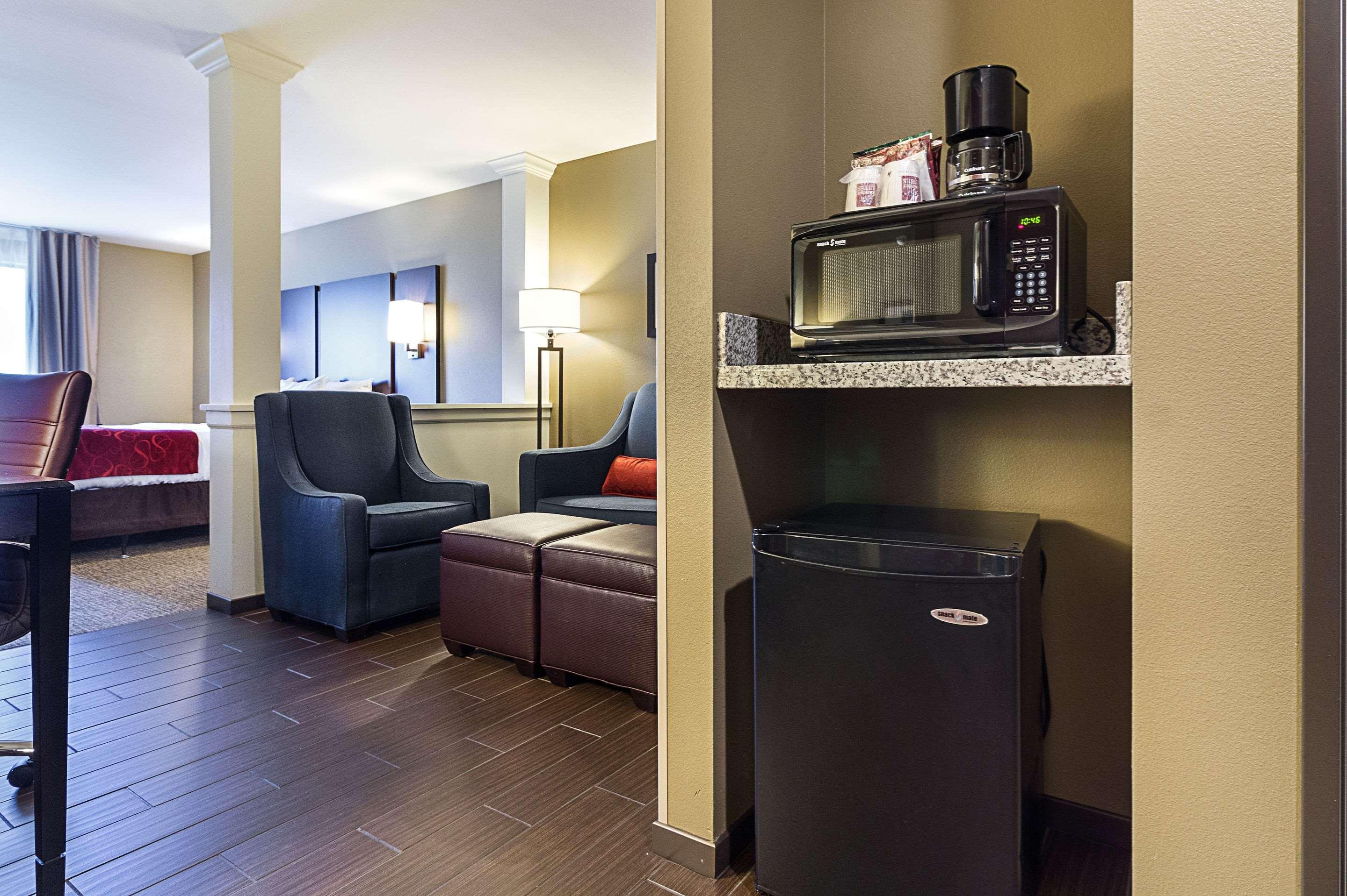 Comfort Suites & Conference Center Worthington מראה חיצוני תמונה