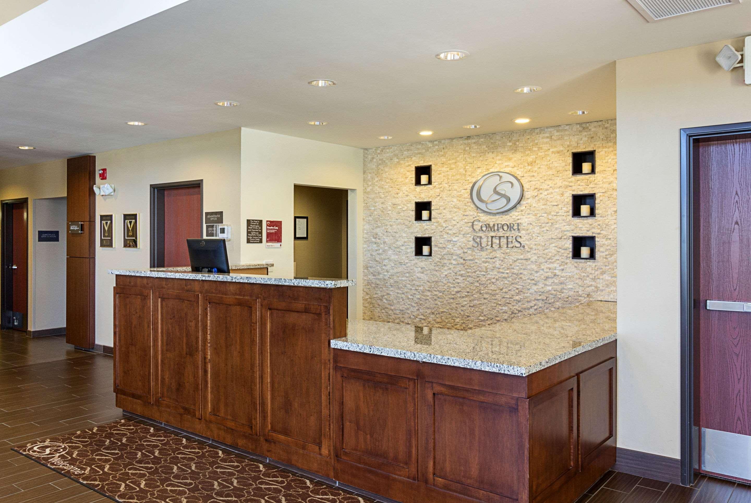 Comfort Suites & Conference Center Worthington מראה חיצוני תמונה